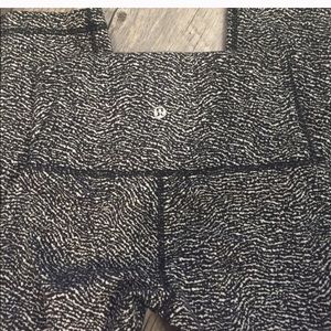 Lululemon high rise cropped wunder under leggings